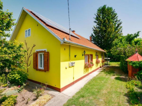 Holiday Home Julia by Interhome, Balatonfenyves
